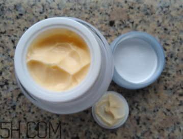 片仔癀珍珠膏白天能用吗?,片仔癀珍珠膏白天可以用吗 片仔癀珍珠膏白天能用吗?,片仔癀珍珠膏白天可以用吗