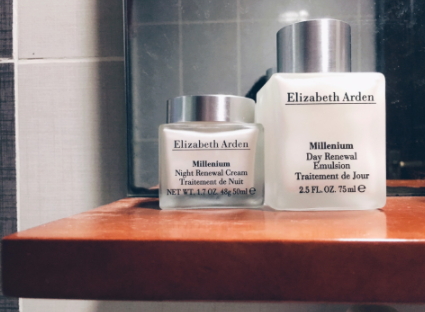 伊丽莎白雅顿日霜晚霜怎么样,伊丽莎白雅顿复合面霜白天可以用吗 伊丽莎白雅顿日霜晚霜怎么样,伊丽莎白雅顿复合面霜白天可以用吗