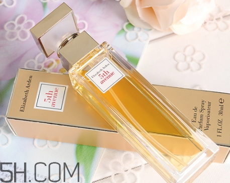 伊丽莎白雅顿香水什么档次,雅顿的第五大道香水怎么样 伊丽莎白雅顿香水什么档次,雅顿的第五大道香水怎么样