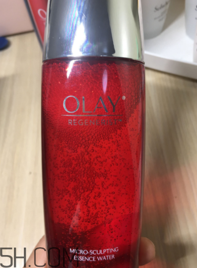 olay活能水是爽肤水吗,olay活能水怎么样