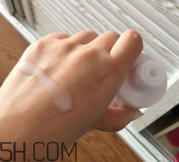 欧诗漫珍珠白柔肤水怎么样,欧诗漫珍珠白净透润白柔肤水