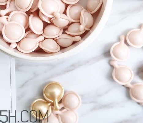 雅诗兰黛大粉水适合什么年龄,雅顿粉胶适合什么年龄段使用