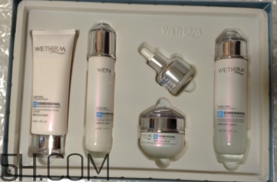 温碧泉透芯润套装怎么样