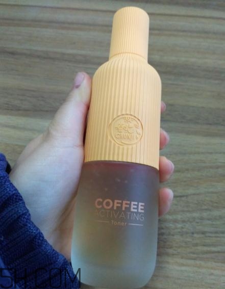 春纪咖啡焕肤菁华露什么时候用,春纪淡斑精华液怎么样