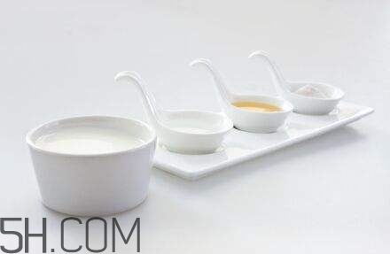 牛奶海藻面膜,牛奶面膜的功效和作用 牛奶海藻面膜,牛奶面膜的功效和作用