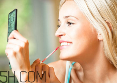 唇膏的正确涂法教程,哪种唇膏效果好