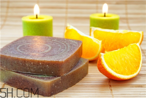 皮肤过敏可以擦甘油吗,过敏以后皮肤擦甘油可以吗 皮肤过敏可以擦甘油吗,过敏以后皮肤擦甘油可以吗