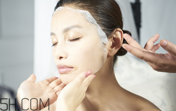 闭口粉刺用什么面膜好,脸上有闭口粉刺可以敷面膜吗