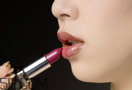 变色唇膏为什么会变色,变色唇膏会变成什么颜色 变色唇膏为什么会变色,变色唇膏会变成什么颜色