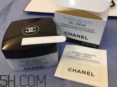 香奈儿山茶花面霜成分,香奈儿山茶花面霜滋润和清爽比较