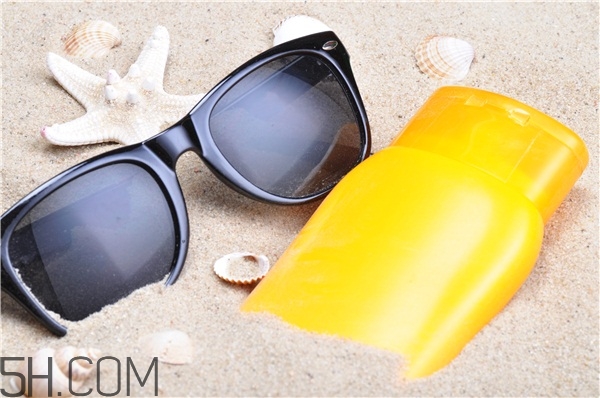 秋冬可以用50倍防晒霜吗,冬天能用50倍的防晒霜吗 秋冬可以用50倍防晒霜吗,冬天能用50倍的防晒霜吗