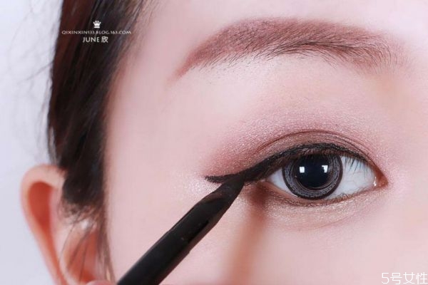 做了美瞳线需要注意什么问题,美瞳线做完后注意事项