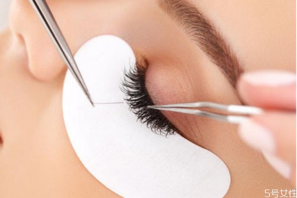 嫁接睫毛后怎么画眼妆,嫁接睫毛后怎么化妆 嫁接睫毛后怎么画眼妆,嫁接睫毛后怎么化妆