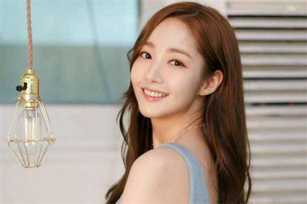 做耳软骨隆鼻多久拆线,耳软骨隆鼻拆线后注意事项