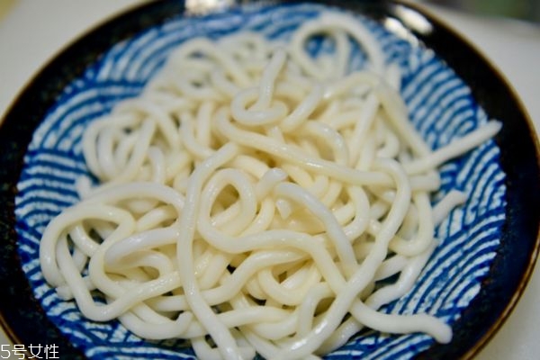 乌冬面的主要类型有什么(乌冬面的种类)