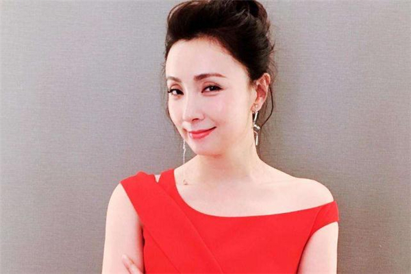 眼睛凹陷填充多少钱,眼窝凹陷填充价格