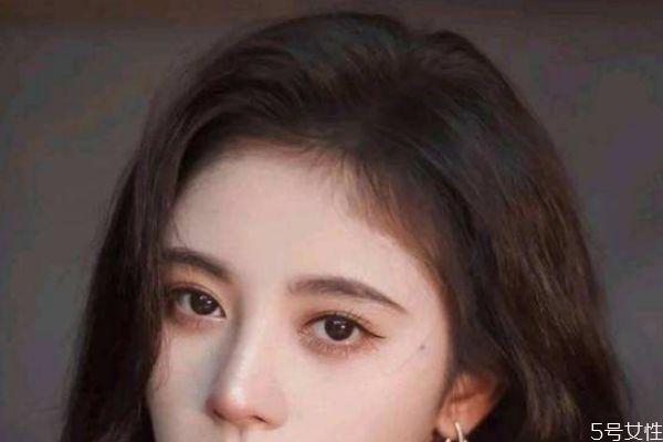 半永久纹眉留下疤了,疤痕体质可以做眉毛吗