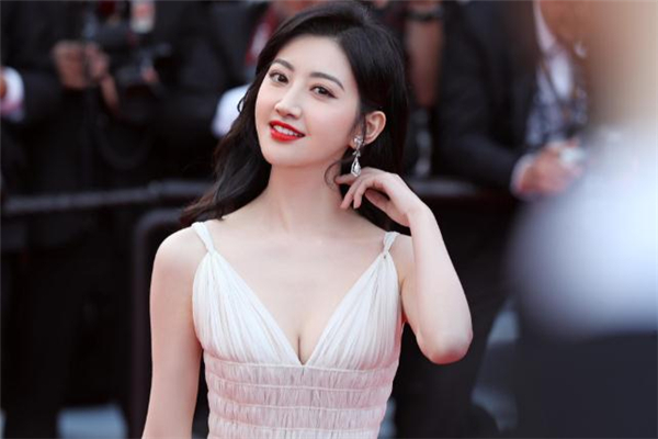 丰苹果肌需要几支玻尿酸,玻尿酸丰苹果肌注意事项有哪些