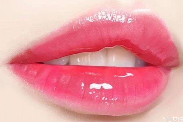 漂唇后怎样护理效果最好,做完漂唇后怎么护理