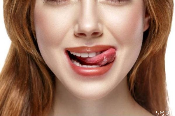 漂唇多长时间才反色,漂唇后多久能恢复正常颜色