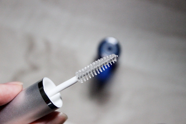 什么牌子的睫毛增长液效果最好,哪个牌子的睫毛膏拉长浓密效果好