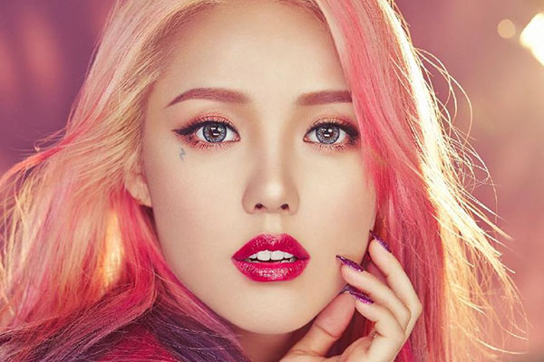 什么方法可以让眼睛变大,女生如何让眼睛变大