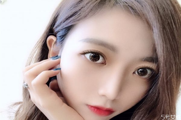 开内眼角风险大吗,开内眼角危险吗