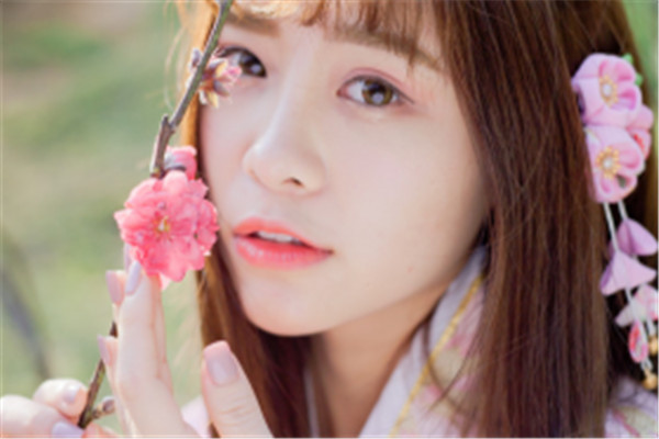 面部填充脂肪需要多少钱,面部脂肪填充有危险吗 面部填充脂肪需要多少钱,面部脂肪填充有危险吗