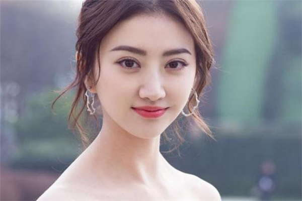 双眼皮下垂该如何处理,双眼皮有点下垂需要怎么手术方式 双眼皮下垂该如何处理,双眼皮有点下垂需要怎么手术方式