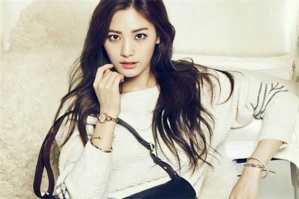 下颌角截骨手术风险很大吗,下颌角截骨手术风险很大吗张笑天讲解? 下颌角截骨手术风险很大吗,下颌角截骨手术风险很大吗张笑天讲解?