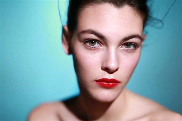 抽脂双下巴戴多久头套,双下巴吸脂头套带多久最好