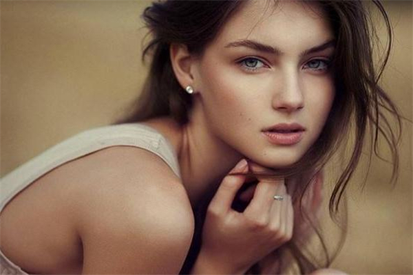 驼峰鼻矫正手术恢复多久,驼峰鼻需要矫正吗?