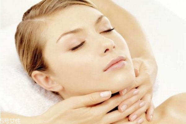 用果酸换肤的过程危害,果酸换肤有副作用吗