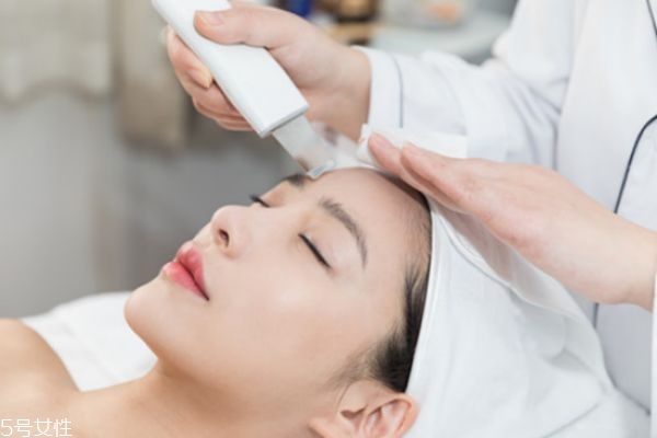 做完果酸多久可以化妆 没有红肿这些问题,做完果酸多久可以化妆吗 做完果酸多久可以化妆 没有红肿这些问题,做完果酸多久可以化妆吗