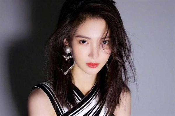 自体脂肪丰唇大概多少钱,自体丰唇手术多少钱