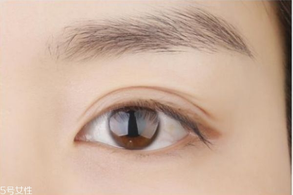 上睑下垂手术能管几年,上睑下垂手术恢复期多久