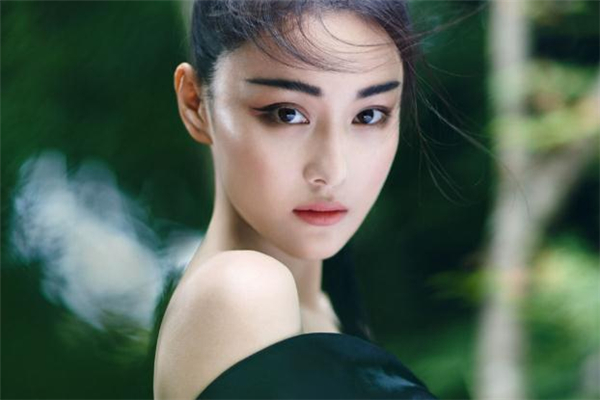 眼皮抽脂效果好吗,眼皮抽脂好不好带你快速了解真相