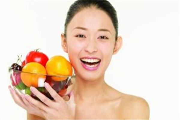 脂肪填充卧蚕会不自然,自体脂肪填充卧蚕好还是玻尿酸卧蚕好