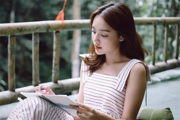 点阵激光一般多少钱一次,激光点阵间隔多久做一次