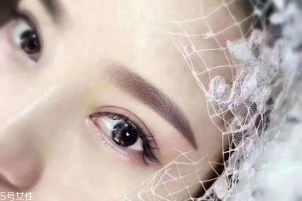 氧气雾眉刚做完图片,轻氧眉刚做好的图片