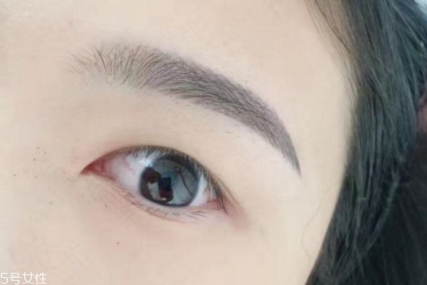 纹的眉毛敷面膜会掉色吗,纹眉贴面膜会掉色吗