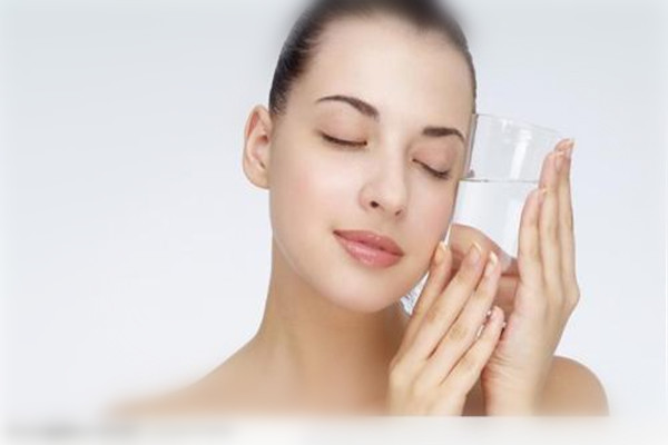 双眼皮疤痕增生是怎样引起的,双眼皮疤痕增生是什么意思 双眼皮疤痕增生是怎样引起的,双眼皮疤痕增生是什么意思