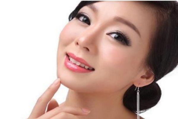 硅胶隆鼻可以取出来吗?,取出硅胶后马上可以进行隆鼻吗