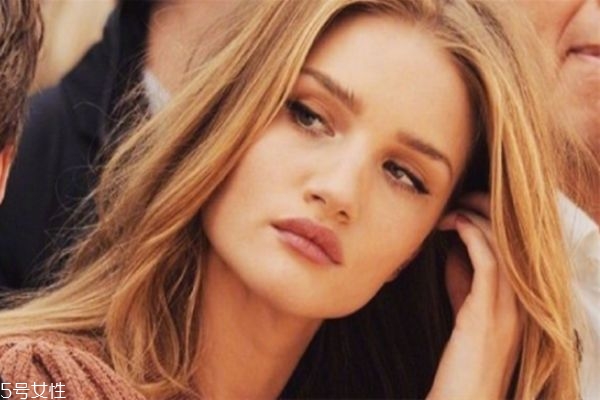 鼻子膨体老了会怎样,膨体隆鼻老了以后会怎么样