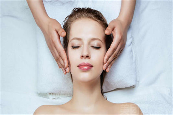 自体脂肪隆胸靠谱吗,自体脂肪隆胸危害