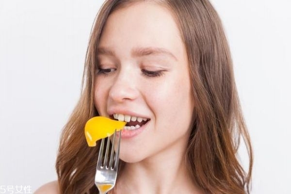 牙齿冷光美白步骤,冷光美白牙齿注意事项 牙齿冷光美白步骤,冷光美白牙齿注意事项