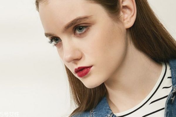 眼袋抽脂术有什么危害,抽脂去眼袋的后遗症