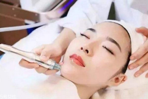 美容小气泡一次多少钱,小气泡美容仪器多少钱一台