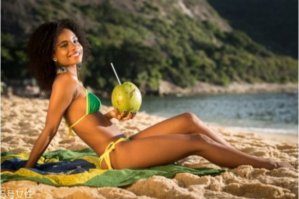 大腿环吸肿胀期间如何消肿,大腿环吸脂后多久消肿