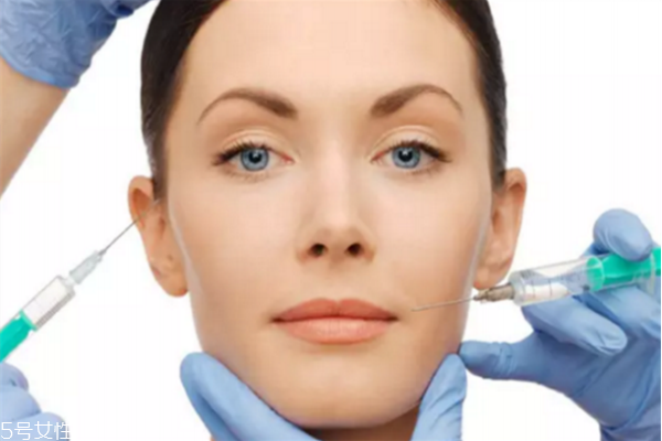 打了除皱针笑容僵硬怎么解决,除皱针打完僵硬怎么办